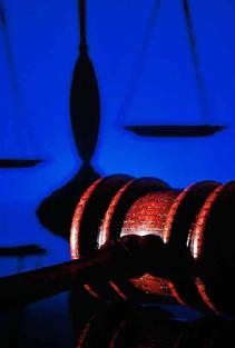 211_blue scales gavel Northeast Minnesota Lawyers Directory